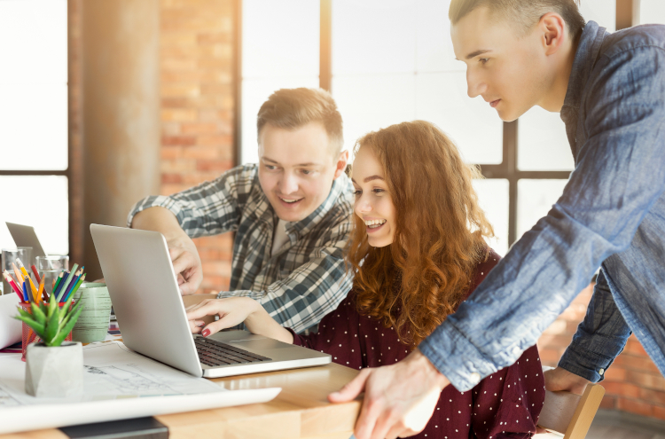 Administración y Gestión: digitalización administrativa y conexión con todas las industrias