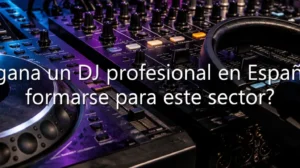 Escritorio de un programador con un portátil y un monitor grande mostrando código y diseño web, con el texto superpuesto: "¿Qué hace un desarrollador web con FP y dónde trabaja en el sureste de Madrid?".